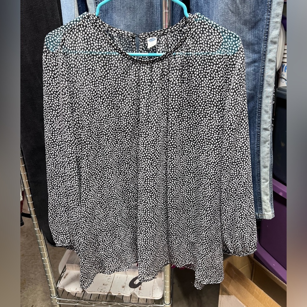 Womens Old navy blouse size XL